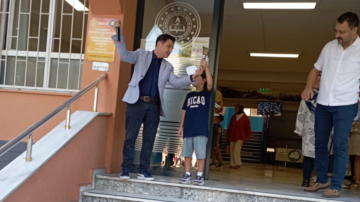 Miniklerin Uyum Eğitimi Başladı - İlk  Ders Zilimiz Çaldı